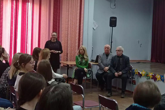 Преподаватели МАГУ встретились с родителями будущих учеников психолого-педагогического класса